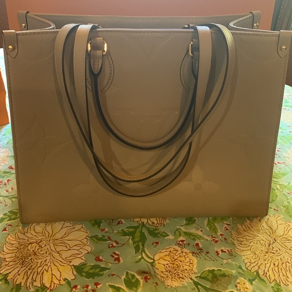 Louis Vuitton Tan Vachetta Leather - Picture 4 of 7